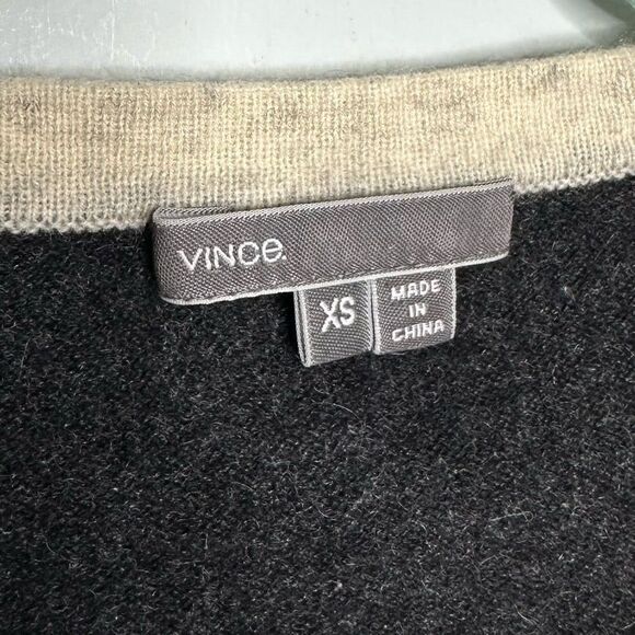 Vince Cashmere Minimalist Neutral Colorblock Bateau Neck Sweater Size XS - Picture 7 of 8